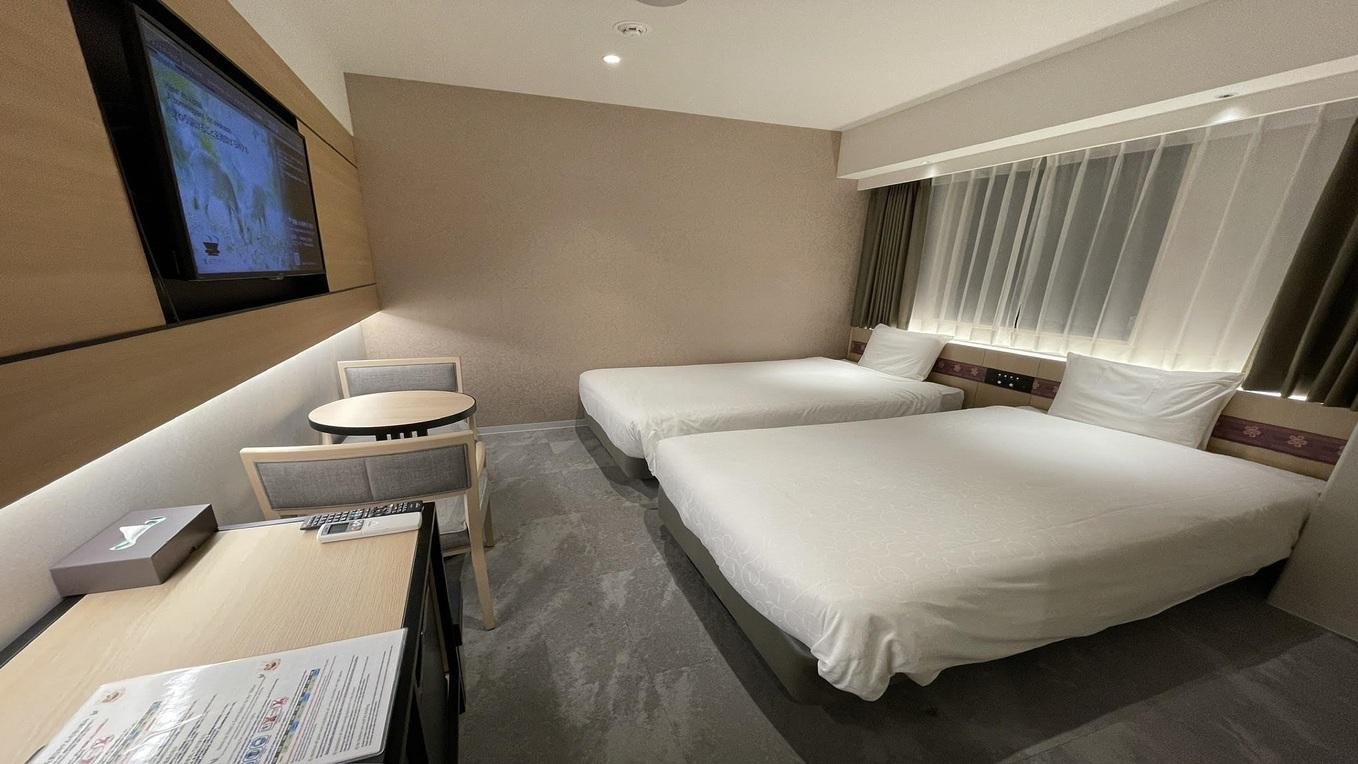 Adjoining, 2 Rooms, Standard, Twin Beds