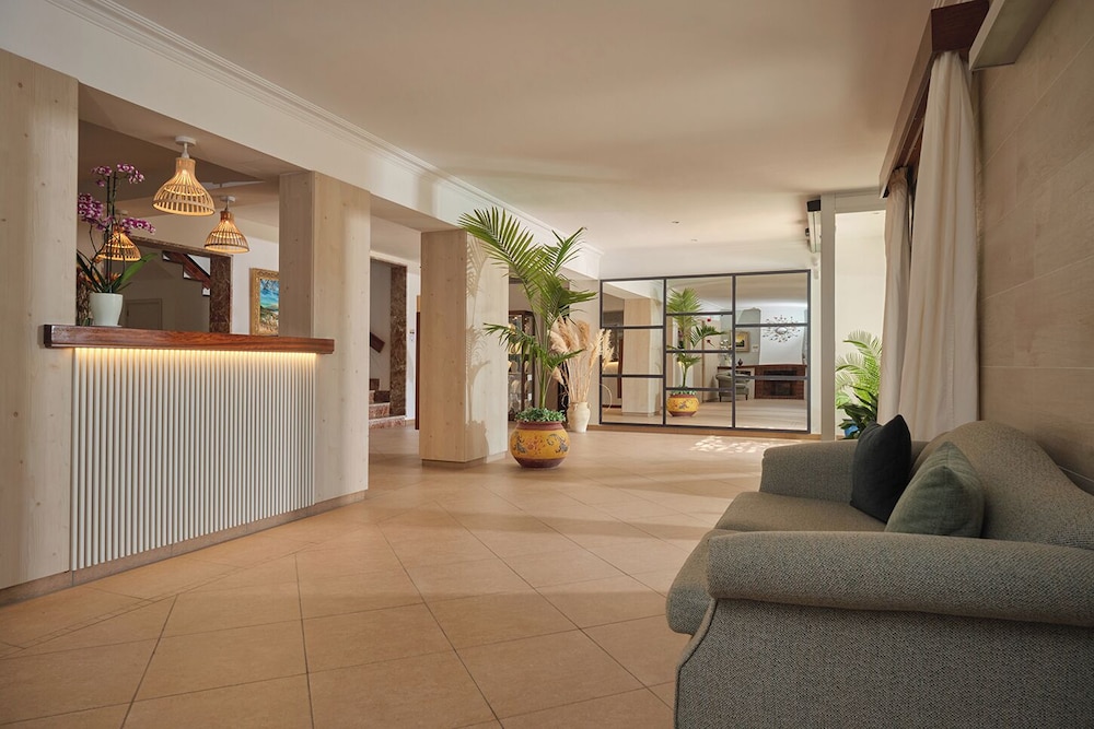 Playa Mondrago Hotel Apartments 36/57