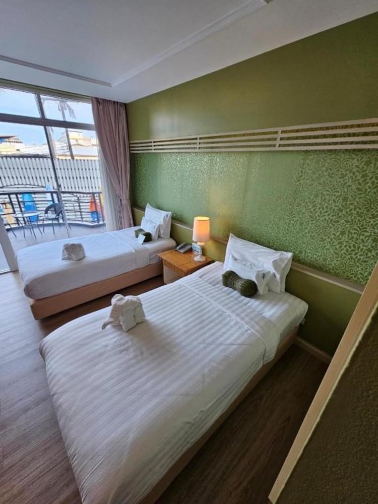 A Te Chumphon Hotel 29/70