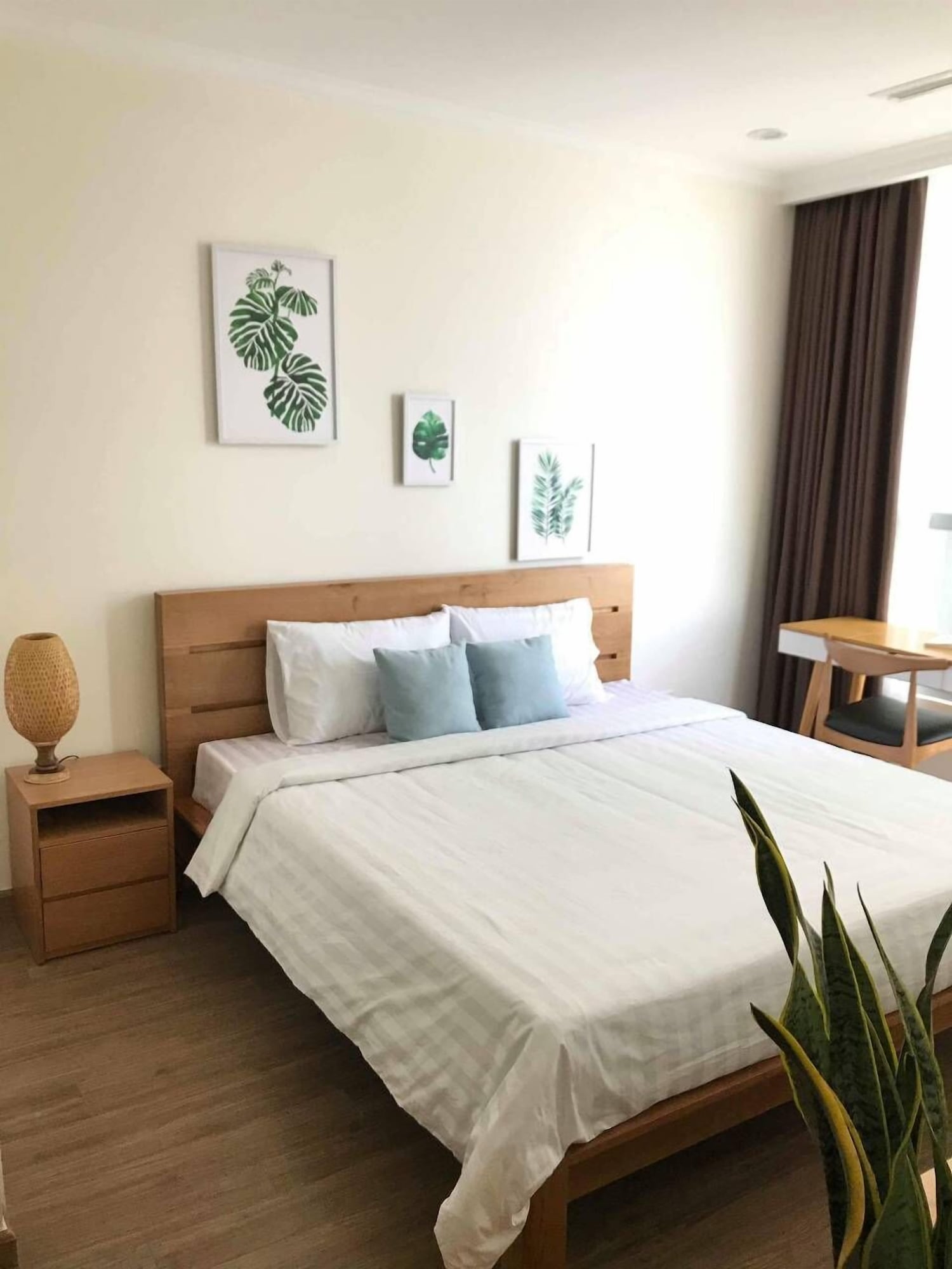 2 BEDROOMS, COMFORT, APARTMENT, CITY VIEW, KITCHENETTE