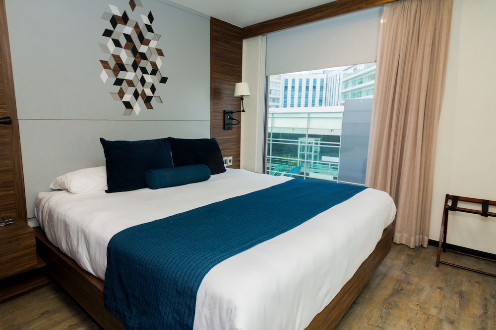 FlowSuites WTC 8/50