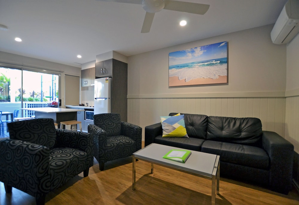 Nobby Beach Holiday Village 30/50