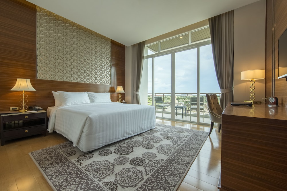 Garden City Hotel 16/38