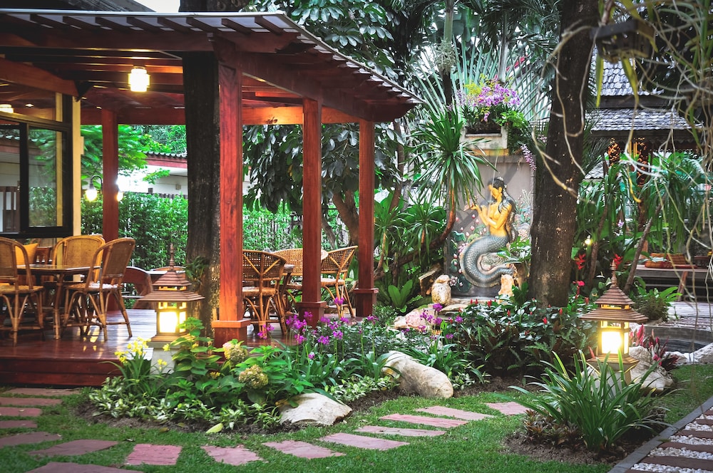 Charlie House Pinklao 10/66