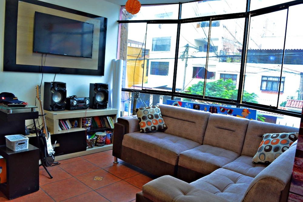 Blondys House 35/50