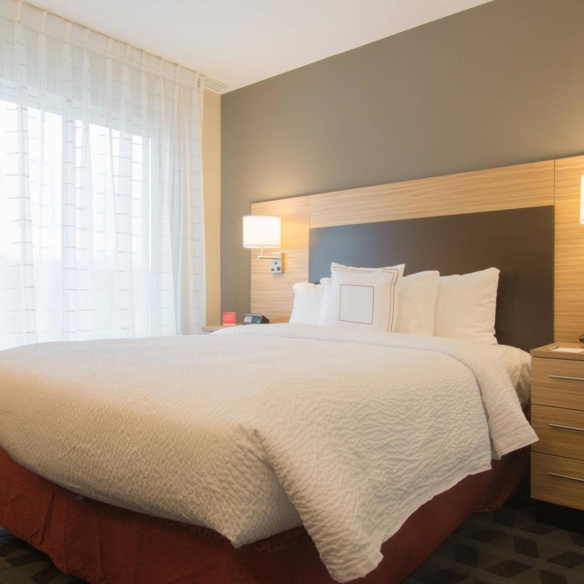 Room at Towneplace Suites Syracuse Liverpool, LIVERPOOL - NY