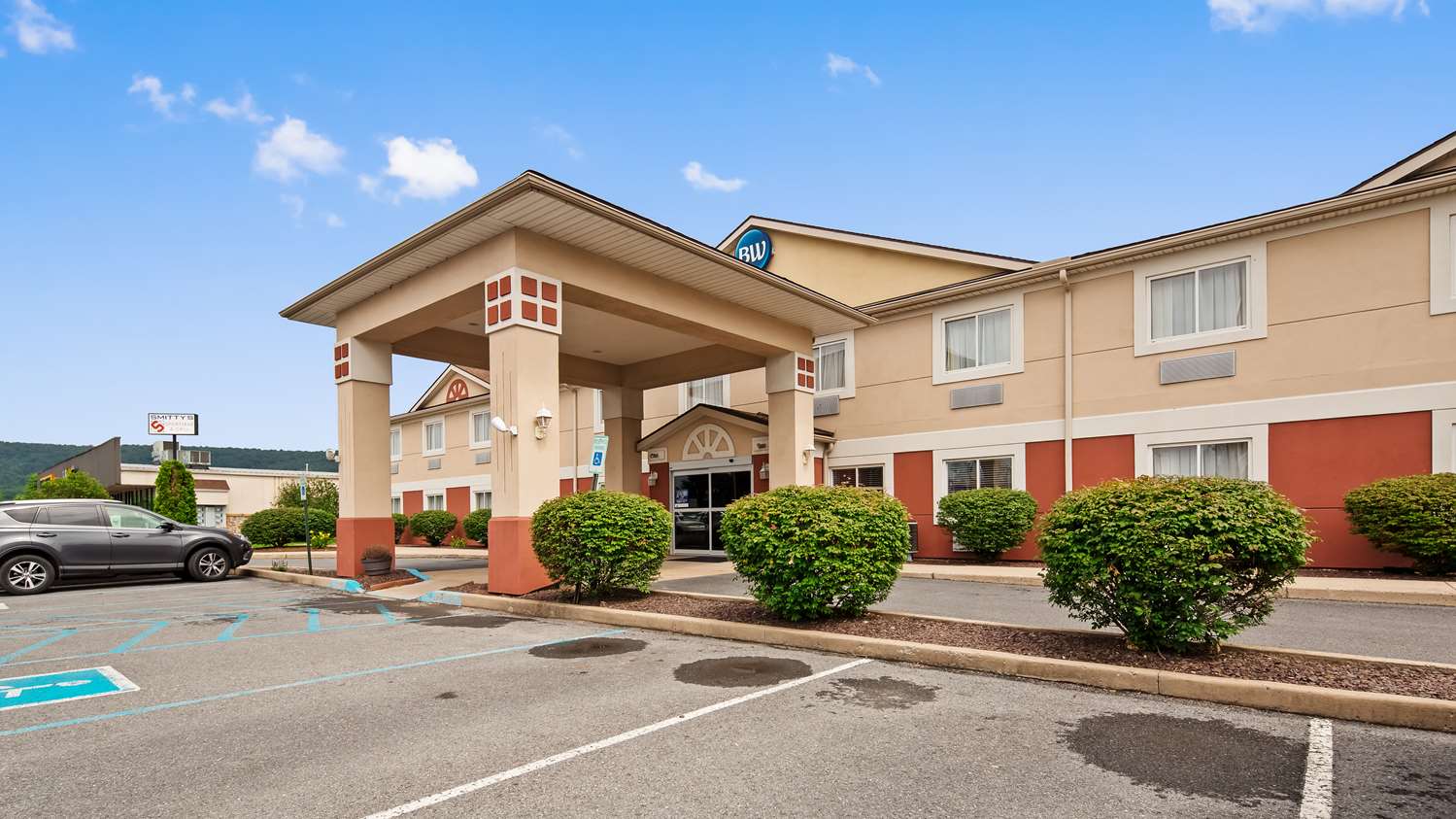 Best Western Nittany Inn Milroy 38/43