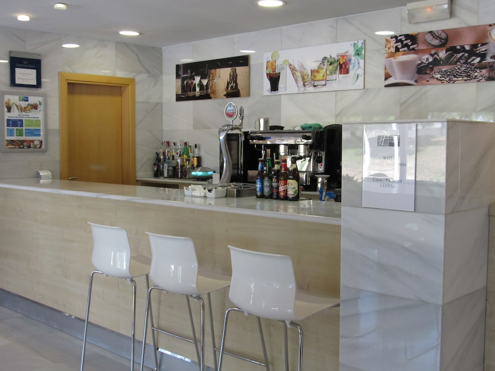 Holiday Inn Express Valencia Bonaire 36/50