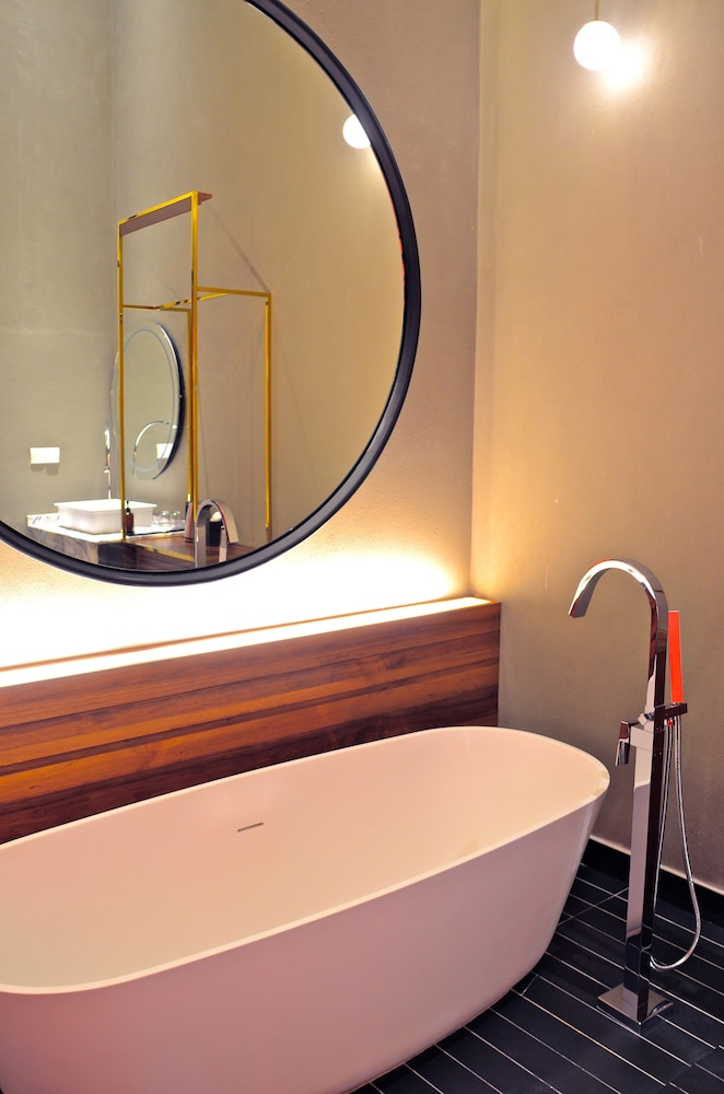 MOV Hotel Kuala Lumpur 47/48