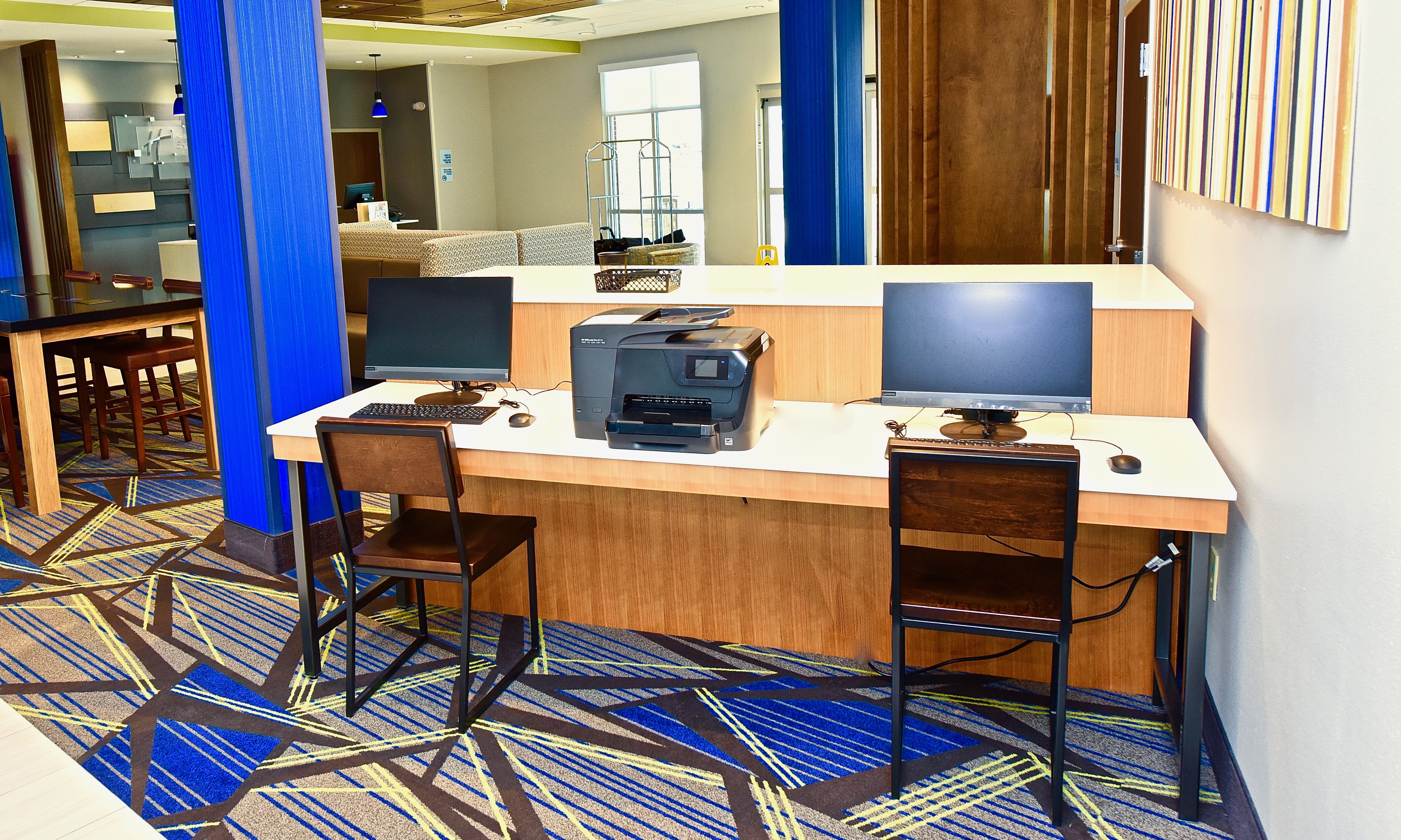 Holiday Inn Express and Suites Perryville I 55 53/60