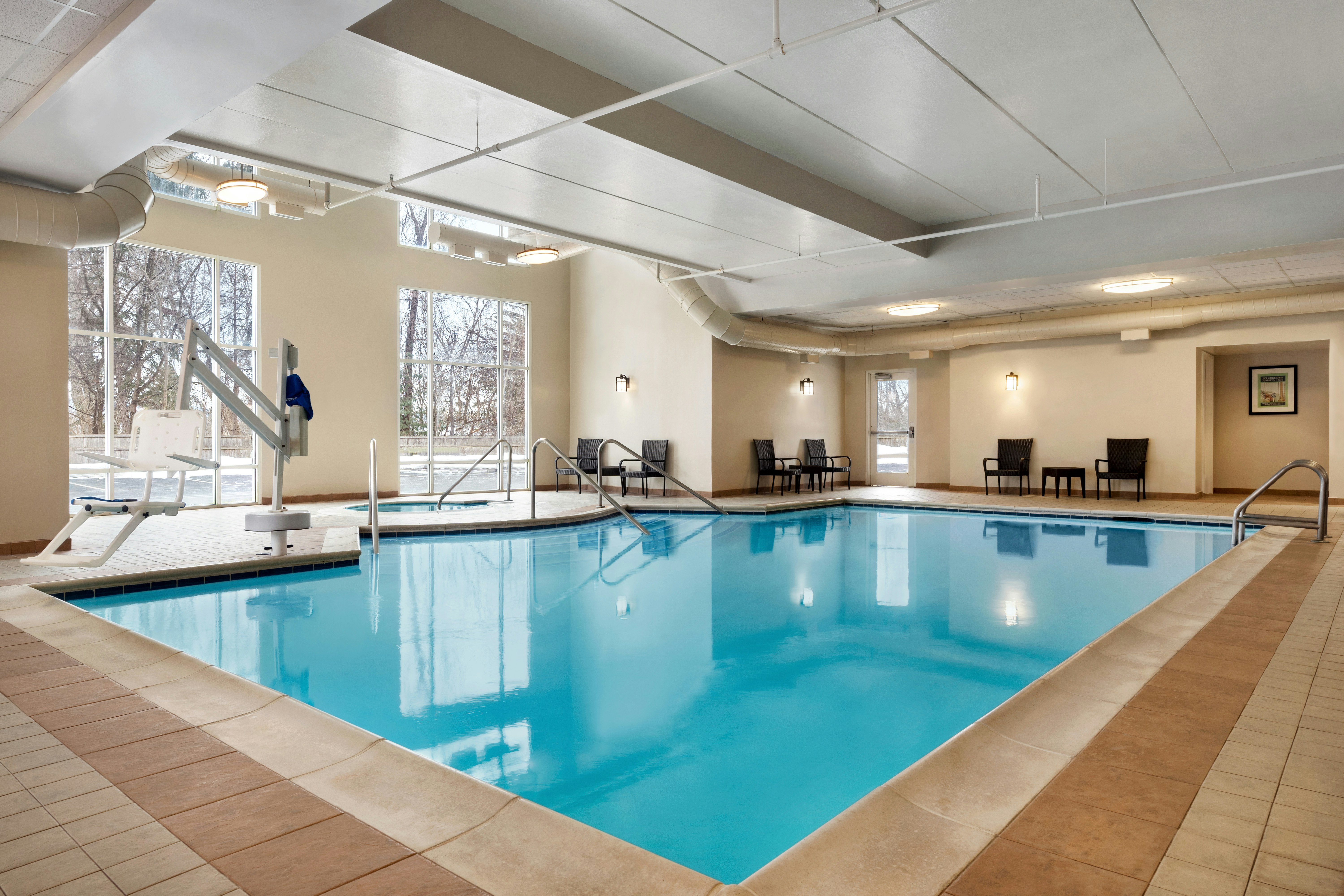 Hampton Inn & Suites Poughkeepsie 48/54