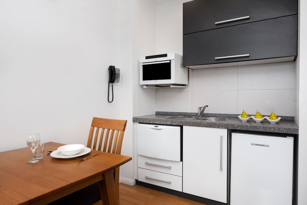 Mantra One Sandy Bay Road Hobart 54/64