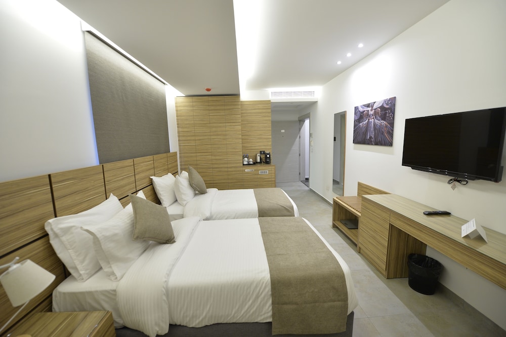 Zett Hotel Jounieh 11/43