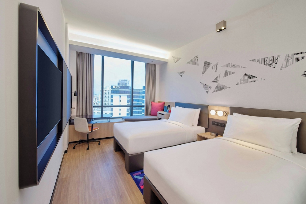 URBAN, TWIN BEDS