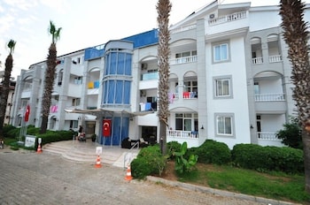 Two Seas Hotel 3/50