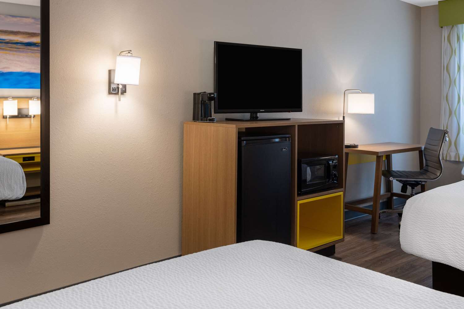 Days Inn by Wyndham Louisburg 36/44