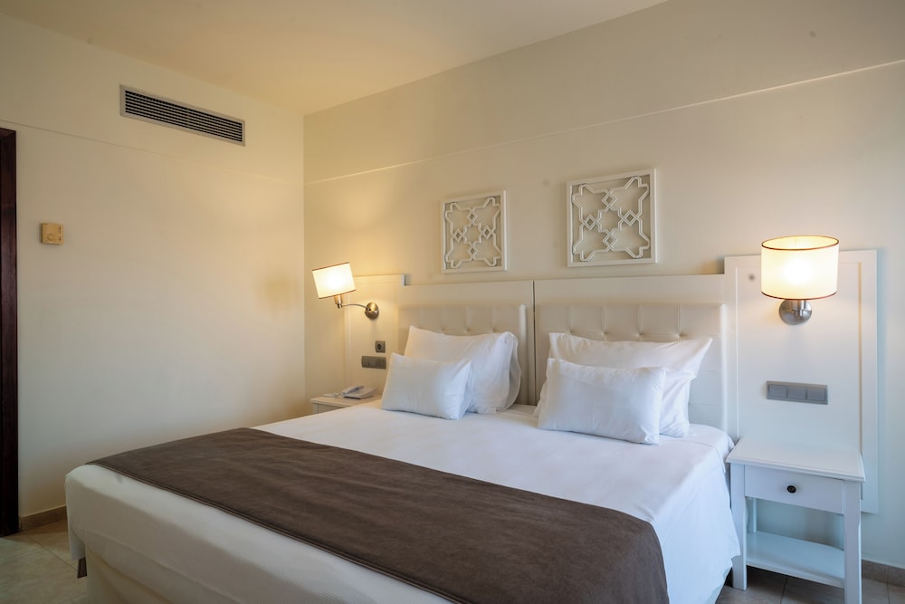 Superior, Family, Twin Beds, Sea View, 2 Sofa