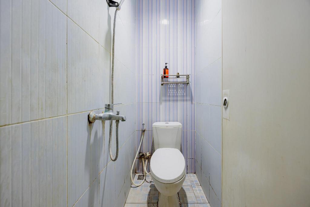Reddoorz Near Metropolitan Mall Bekasi 47/50