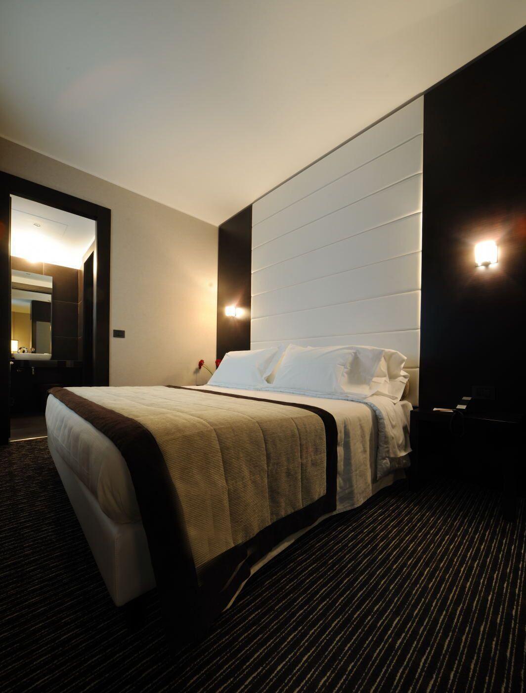 Skyline, Suite