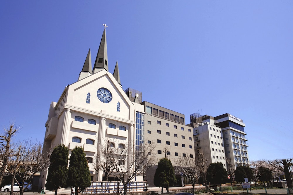 INTERNATIONAL HOTEL UBE 2/49