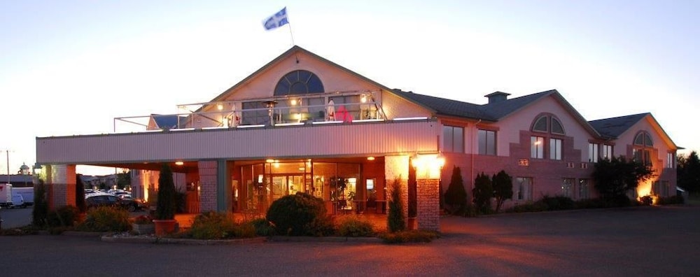 Travelodge by Wyndham Victoriaville 2/32
