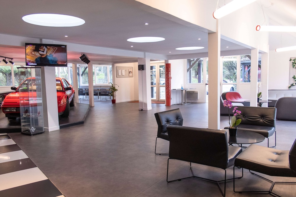 lobby