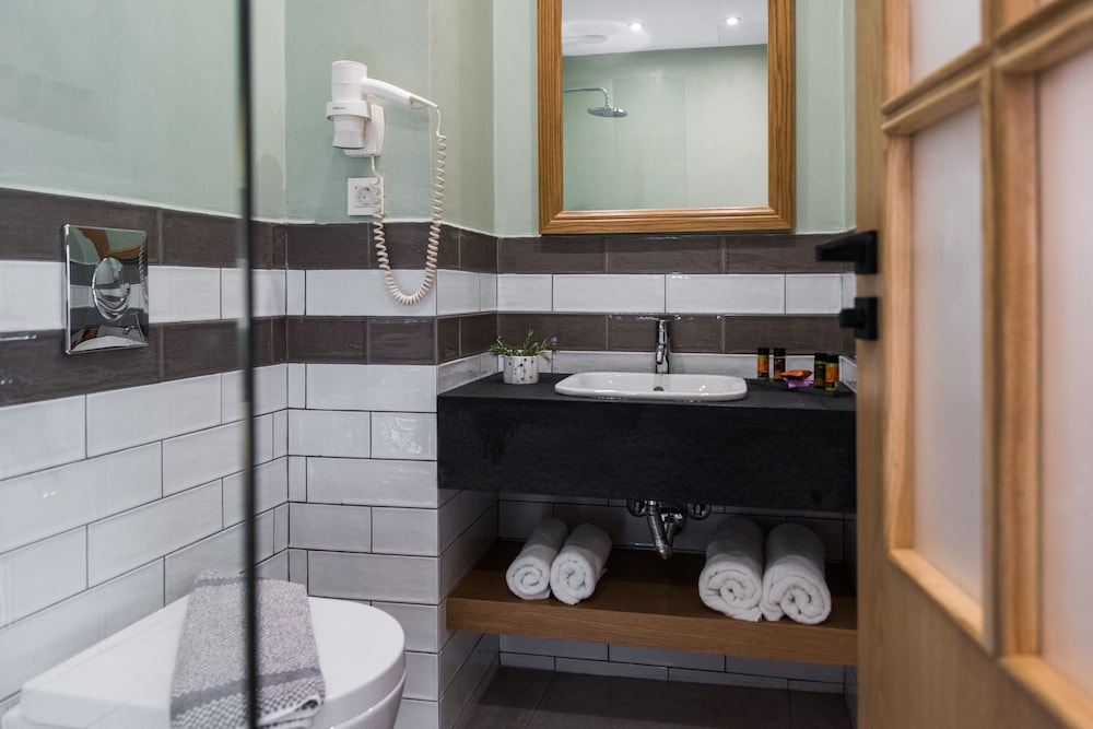 Harismari Cozy Hotel 47/50