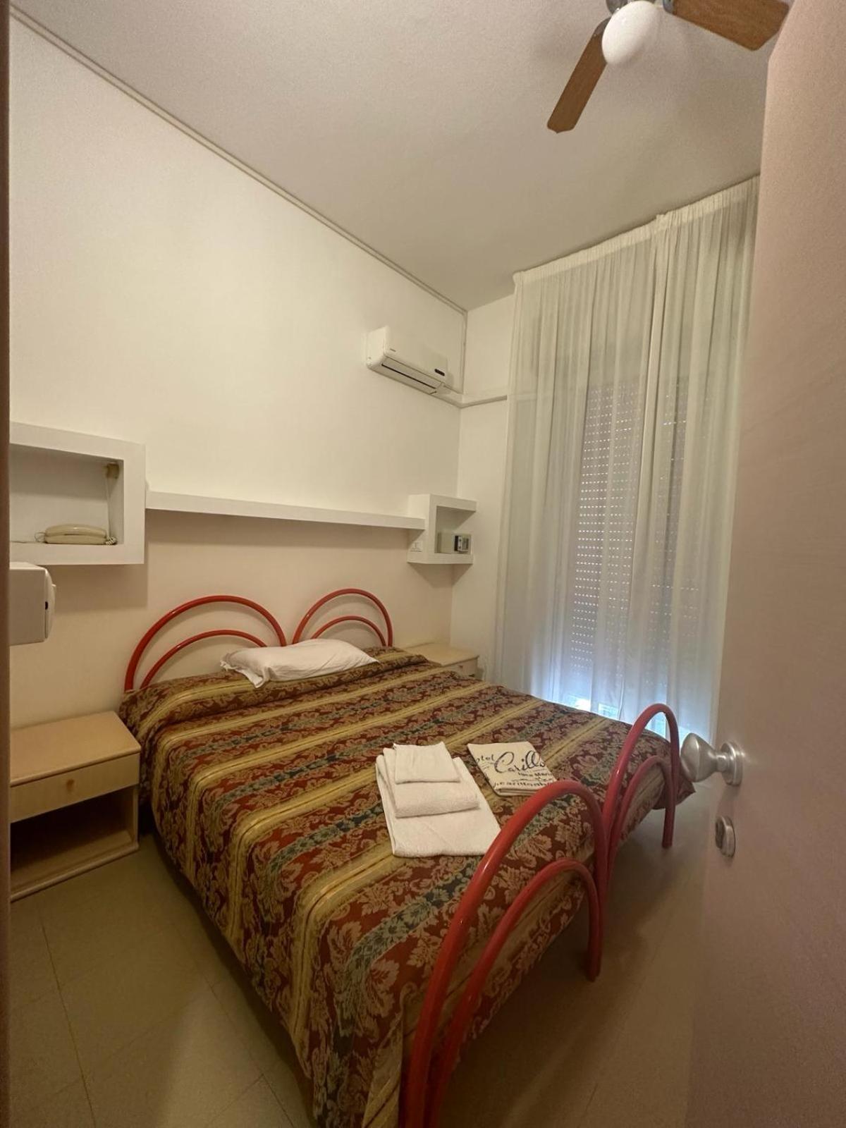 Hotel Carillon 6/50