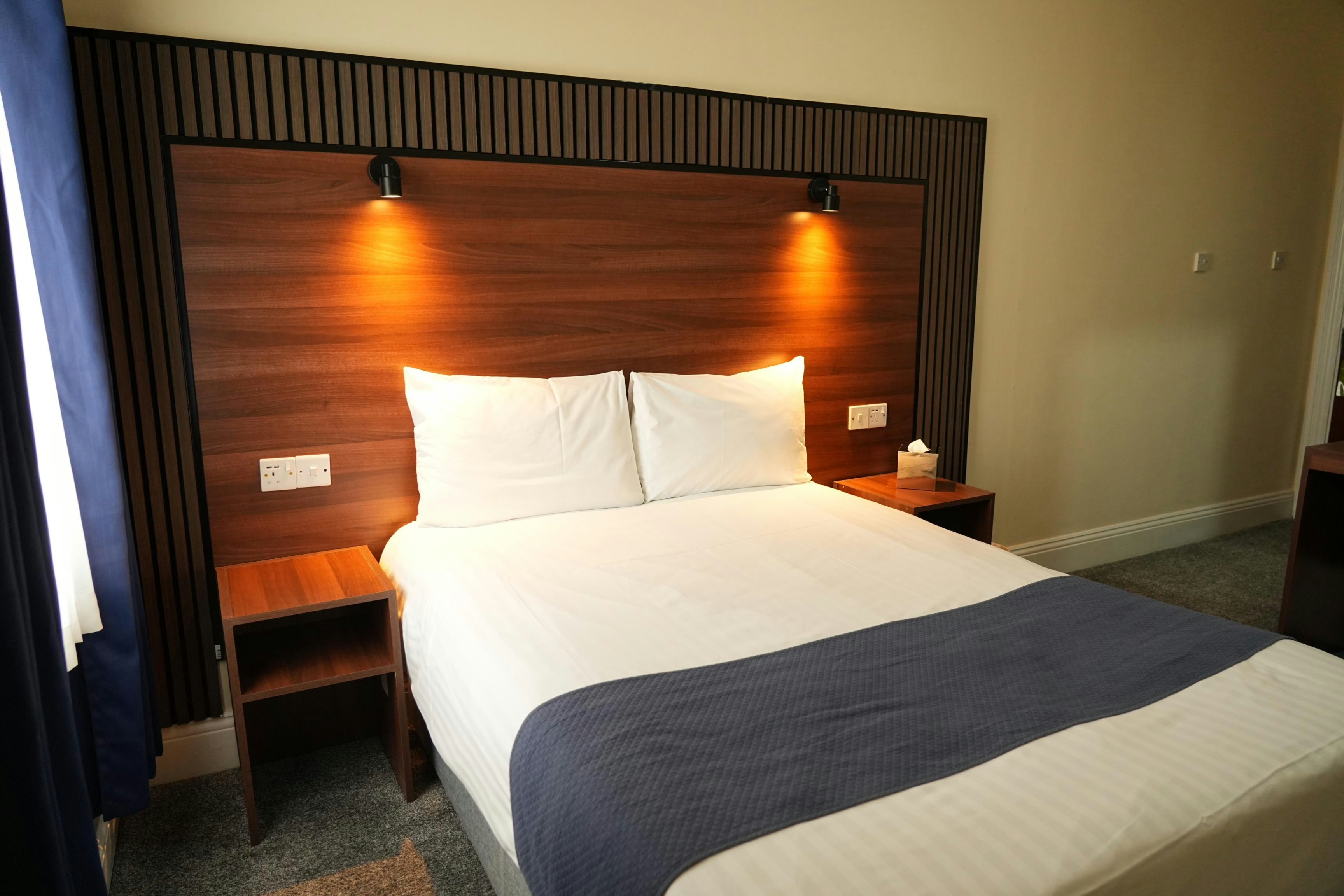 The Continental Hotel, Derby 25/64
