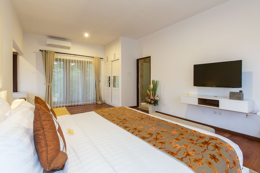 Villa Club Corner Residence by Nagisa Bali 5/34