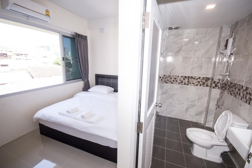 Nina Guesthouse 24/24