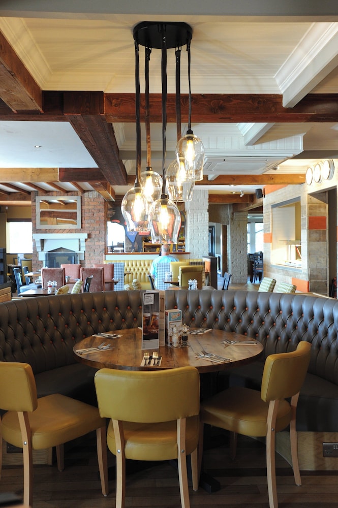 Premier Inn Southend Airport 23/31