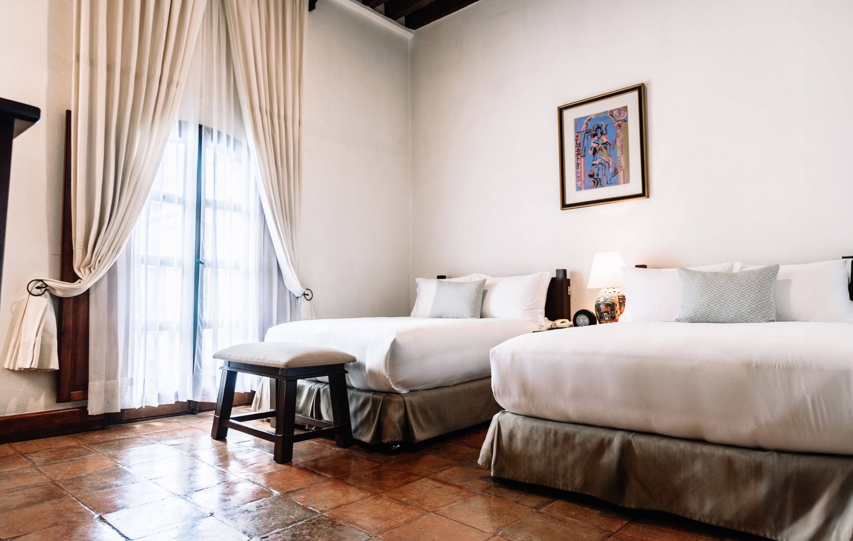 GRAND, 2 BEDS