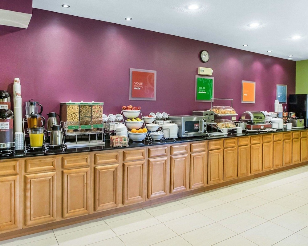 restaurant cafeteria