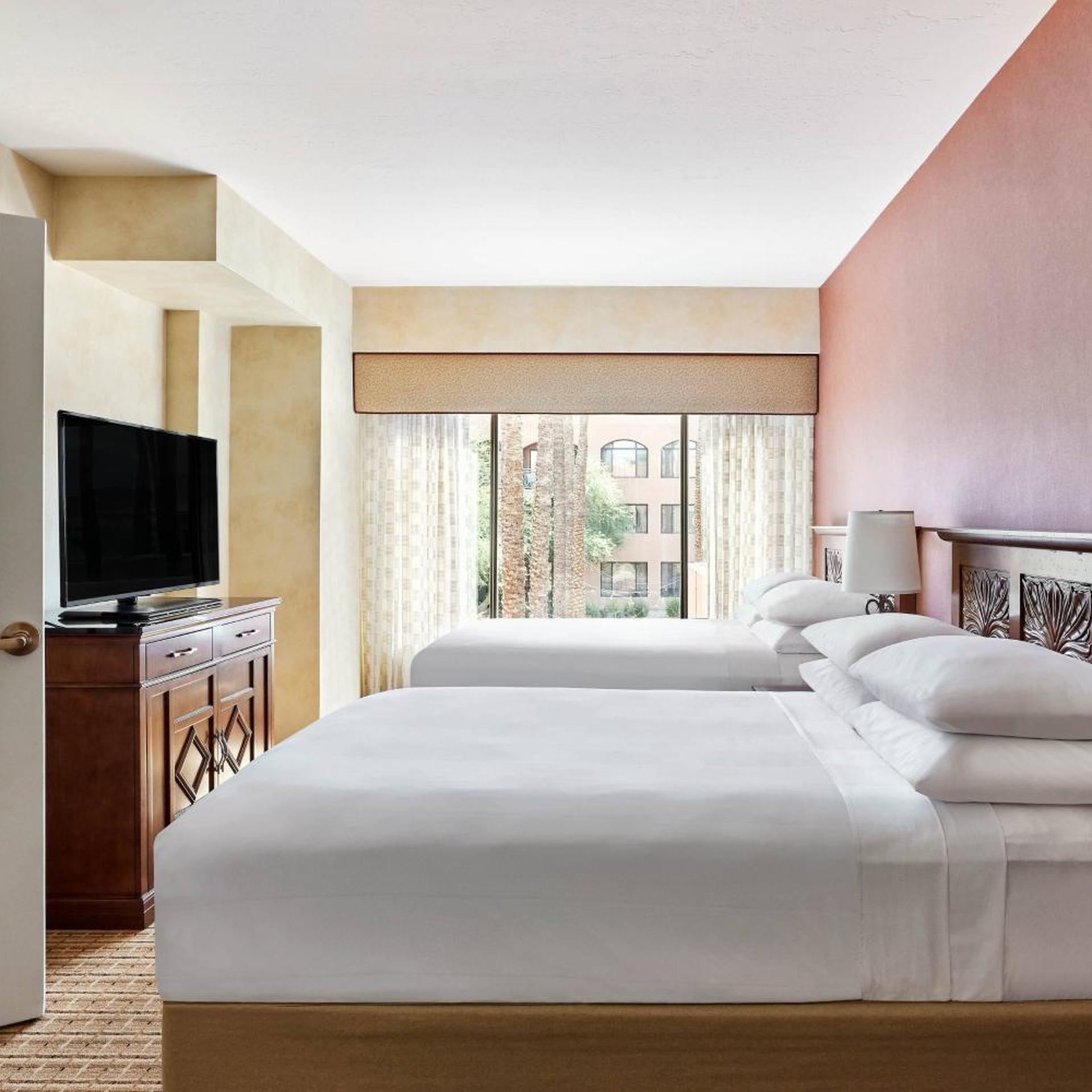 1 Bedroom, Suite, 2 Double Beds, Balcony or Patio