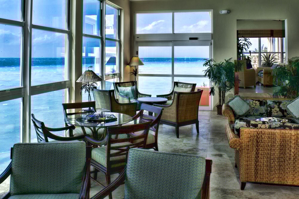 Pompano Beach Club 24/46