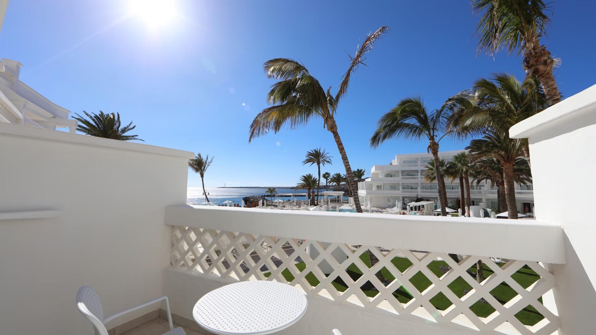 Prestige, Junior Suite, Side Sea View, Balcony or Terrace