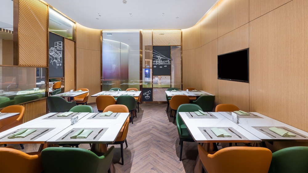 Holiday Inn Chongqing Guanyinqiao 45/50
