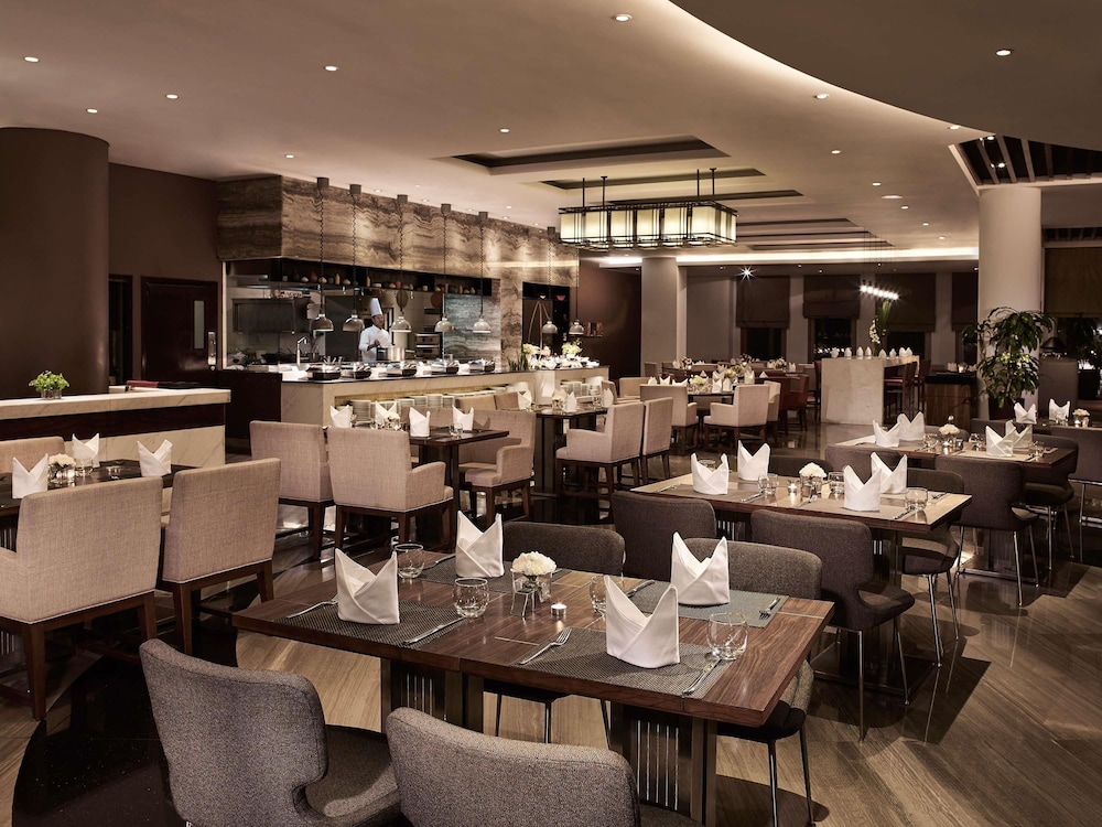 Pullman Hanoi Hotel 57/69