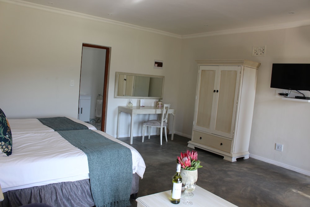 Le Pommier Wine Estate 9/50