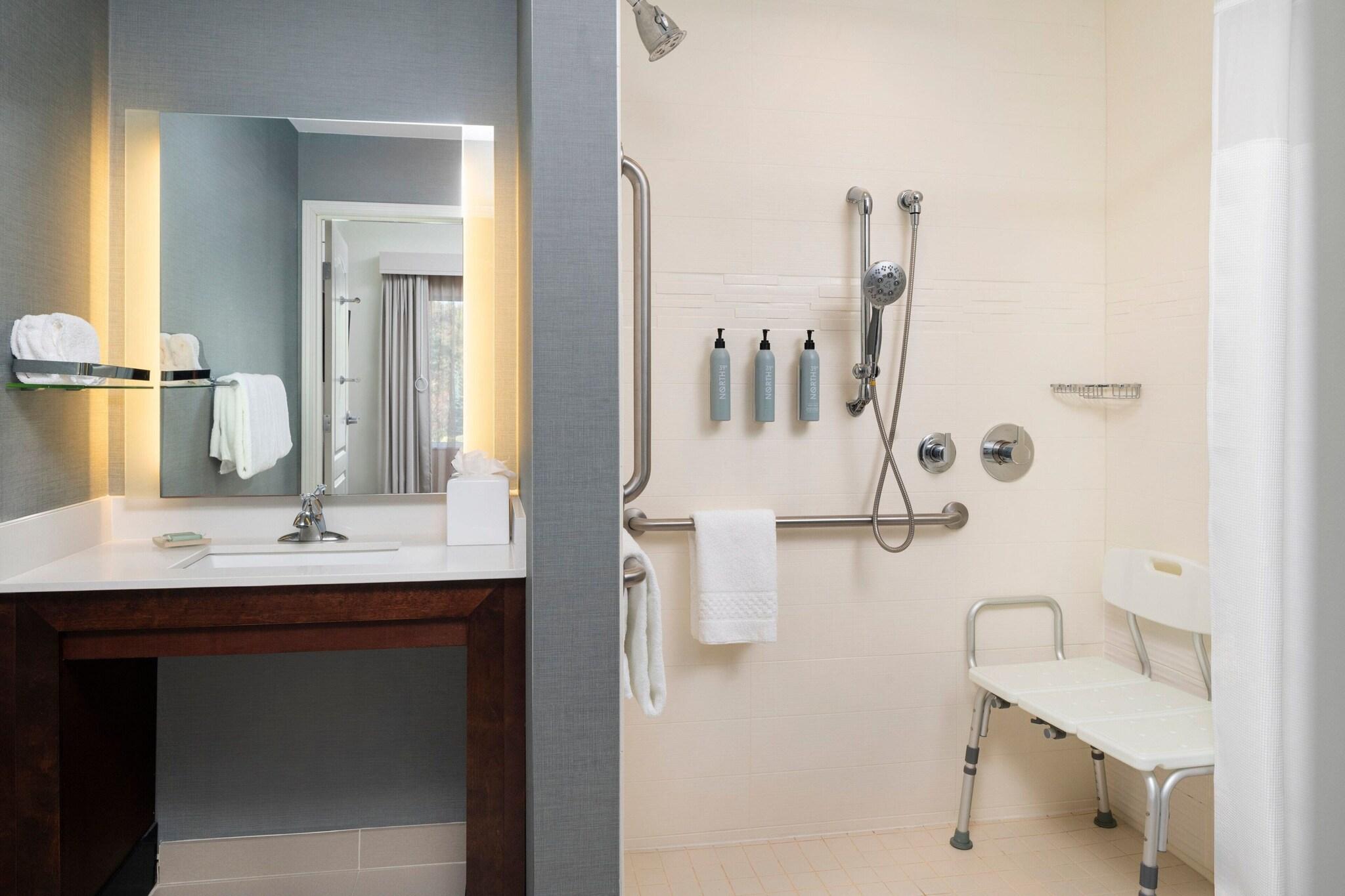 Suite, 2 Double Beds, Residence Inn Kingston 5/9