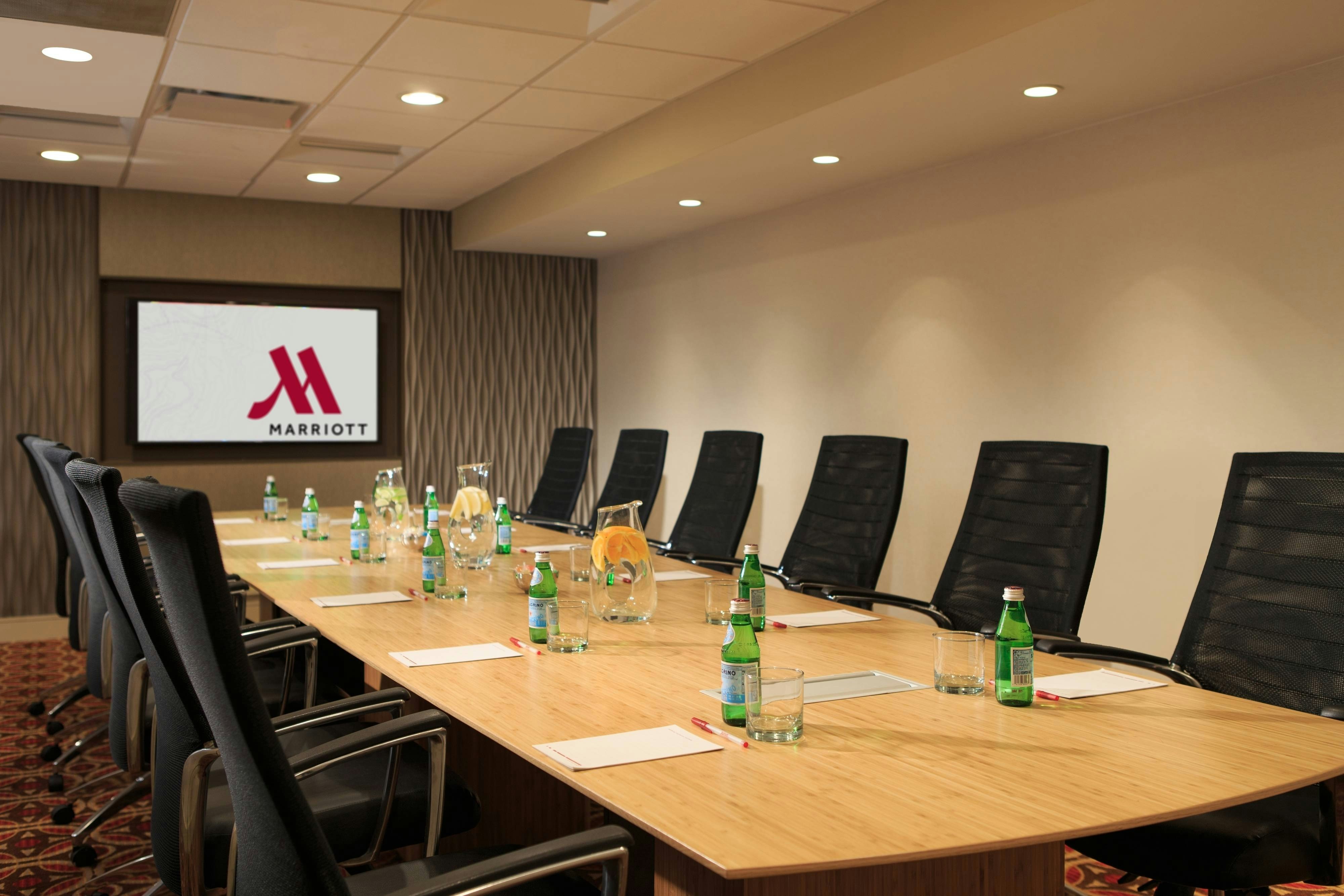 Lincolnshire Marriott Resort 57/66