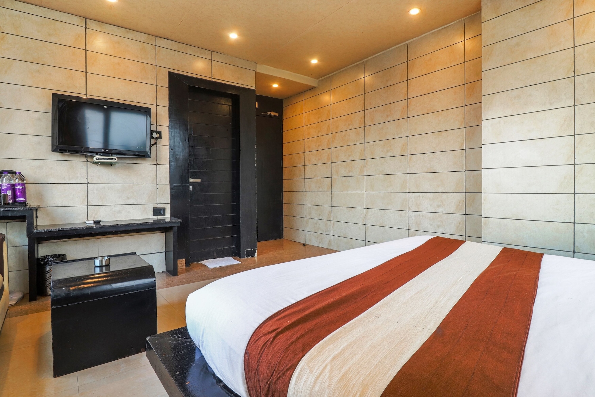 Premium, King Bed, Accessible, HOTEL GRAND SHIVA 3/10