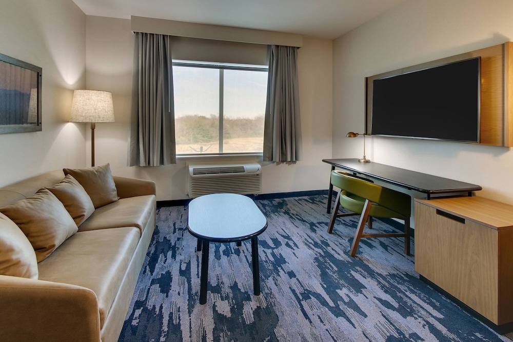 Fairfield Inn And Suites Houston Brookhollow 34/49