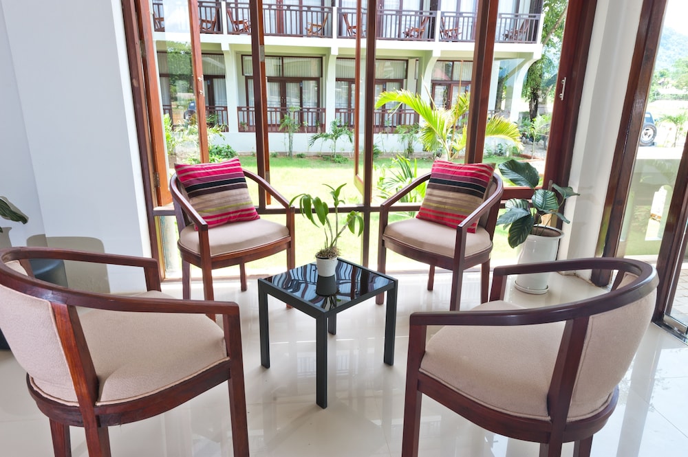 Silver Naga Hotel 38/58