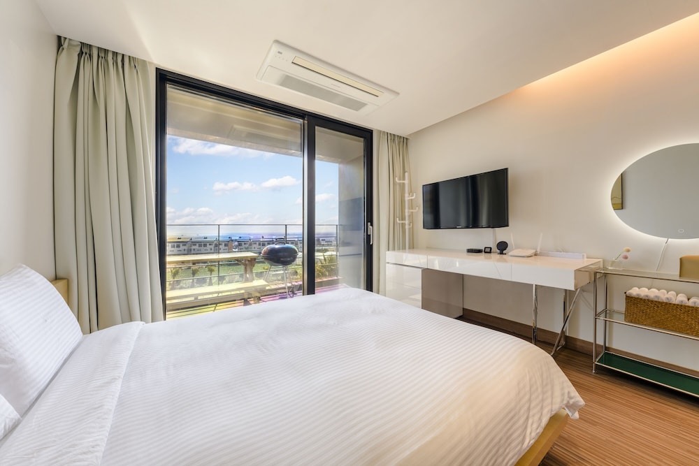 Duplex, 2 Queen Beds