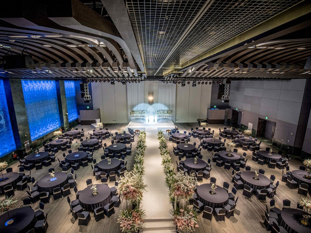 Grand Mercure Ambassador Changwon 43/47