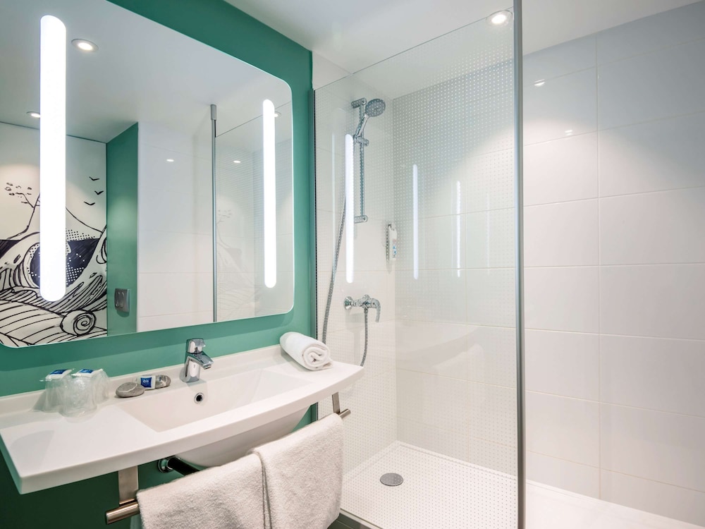 IBIS BUDGET NICE CALIFORNIE LENVAL 25/78