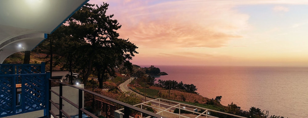 Namhae Santorini N Pension 37/50