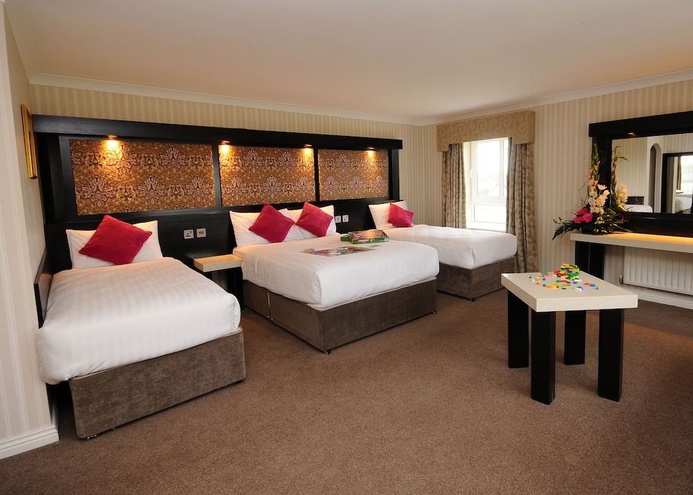 Flannerys Hotel Galway 20/60